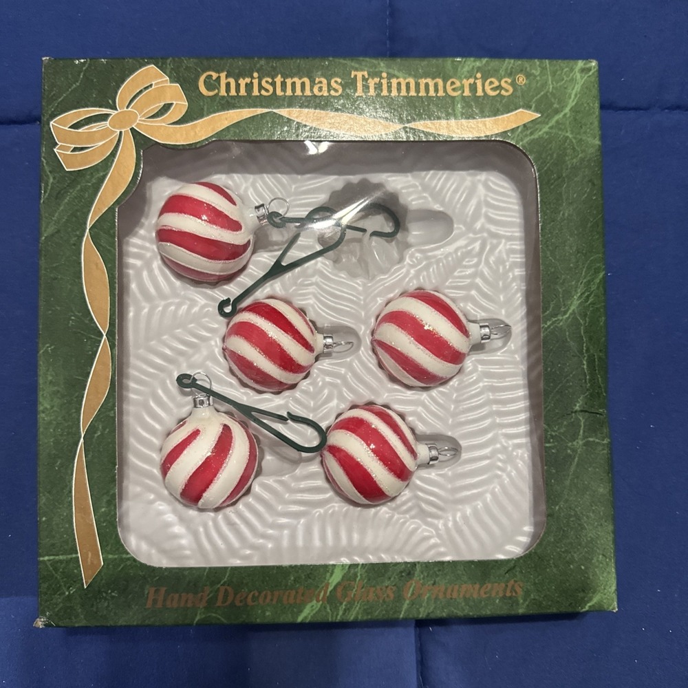 Vtg Set Of 5 Red White Stripped Christmas  Glass Ornaments by Bradford Novelty